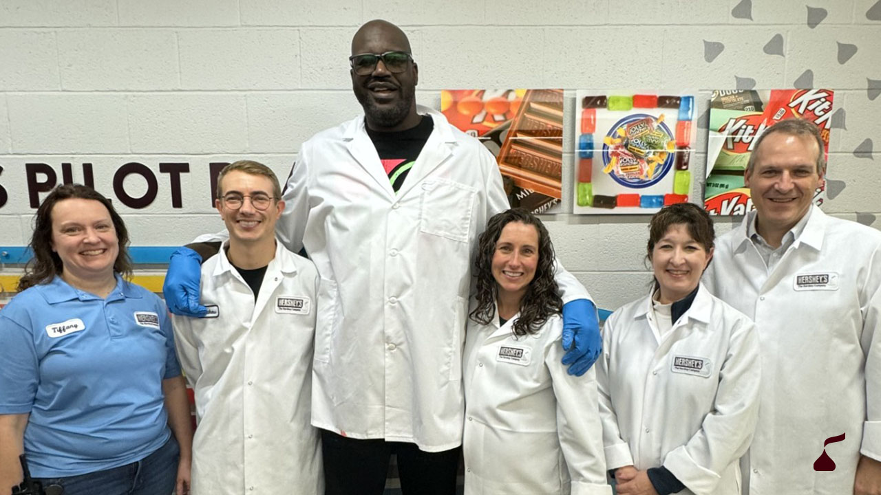 Shaq with members of the Hershey team